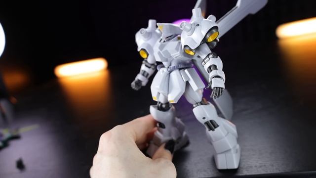 Name a more badass Zeon mech! I'll wait... | HG Psycho Doga Review смотреть онлайн