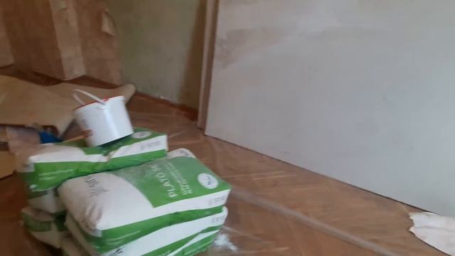 Сашуня и К делают ремонт комнаты.Начало. смотреть онлайн
