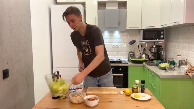 Салат цезарь с индейкой - мой любимый простой рецепт смотреть онлайн