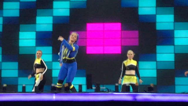 Dimash. Jordan Arakelyan на разогреве у Dimash. Arnau/ Арнау 2019.[Fancam] смотреть онлайн