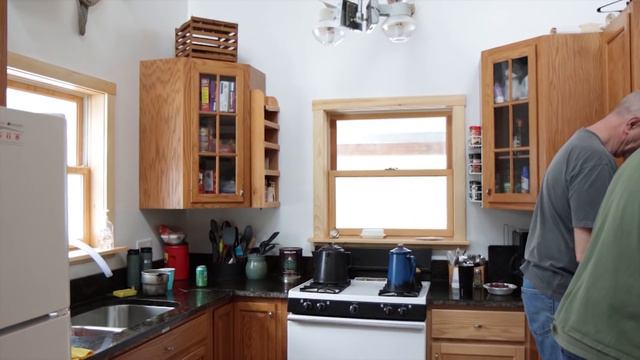 Discovering - Tame Grouse, Deer/Bear Encounter, Sunnyside Camp. смотреть онлайн