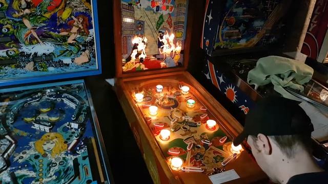 1947 Gottlieb's Humpty Dumpty pinball Gameplay and Tutorial. смотреть онлайн