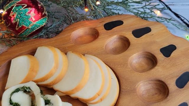 Деревянная менажница медвежья лапа