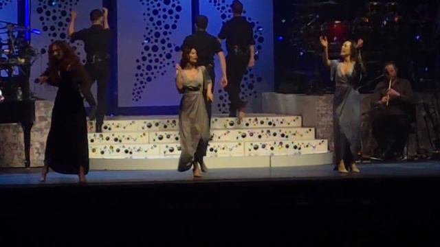 Celtic Woman- Vocalists and Dancers смотреть онлайн