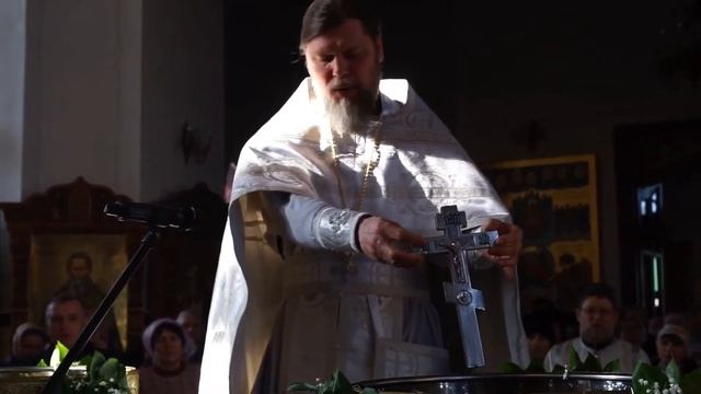 Богоявление. Великое освящение воды, храм Рождества Христова, г. Краснодар, 18.01.18 г. смотреть онлайн