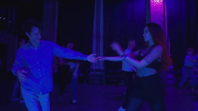 #ZoukOneLove Dj Toucher & Diana Usenko #Zouk improvisation смотреть онлайн