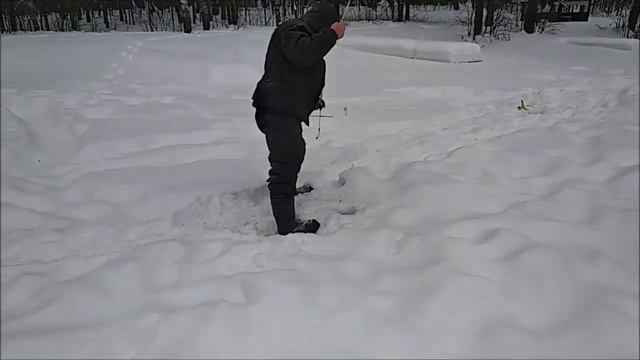 Несмотря на резкий перелом погоды, форель клюёт на активные снасти. Клёвое место Лосиный остров. смотреть онлайн