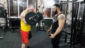 СЕКРЕТ РОСТА БИЦЕПСА ??