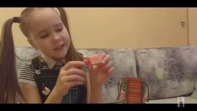 Я в ШОКЕ! Какие ПОДАРКИ мне подарили ОДНОКЛАССНИКИ на день рождения!!! 2020!!! смотреть онлайн