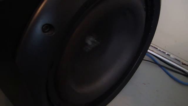 Logitech Z-5500 Bass Test смотреть онлайн