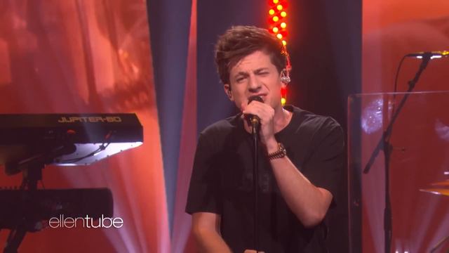 Charlie Puth Performs 'How Long' смотреть онлайн