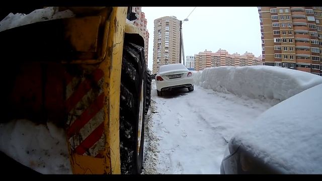 Вот так мы чистим ваши дворы! смотреть онлайн
