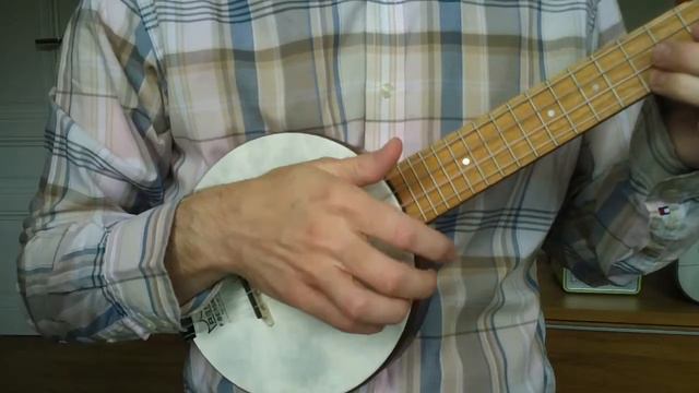 Auld Lang Syne ukulele - Testing my Fluke Firefly banjo ukulele (banjolele) смотреть онлайн