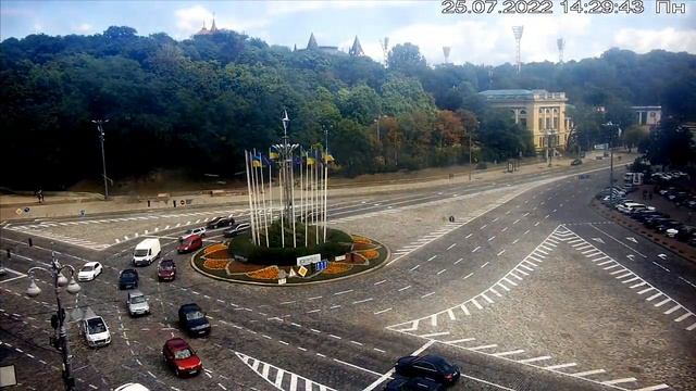 Веб-камера Киев Европейская площадь + Майдан 2022 07 25 смотреть онлайн