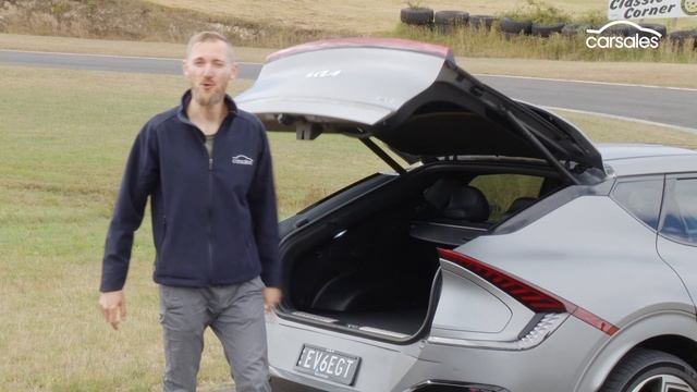 Is Kia’s most expensive and most powerful model ever also its best? | 2023 Kia EV6 GT Review смотреть онлайн