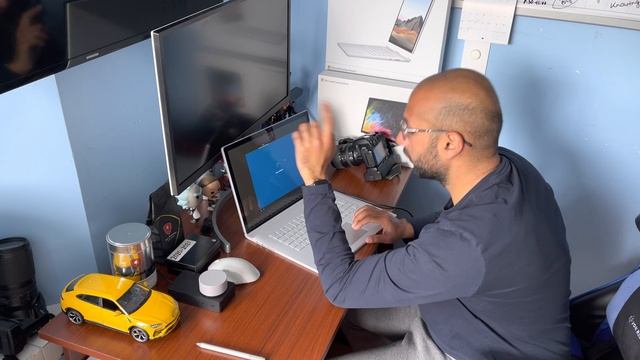 Unboxing the Hybrid Microsoft Surface Book 3 15” in 2022 - Honest Reaction Design Feedback in 4K HD смотреть онлайн