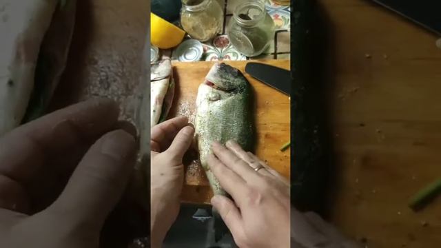 Дорада и греческий салат!!! смотреть онлайн
