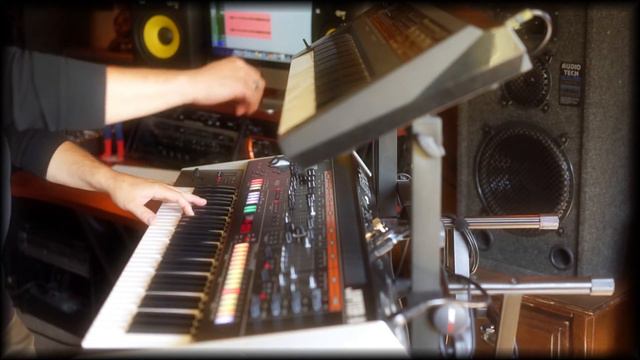 Roland Jupiter X & the D-50 (Spiral Galaxy) 2 смотреть онлайн