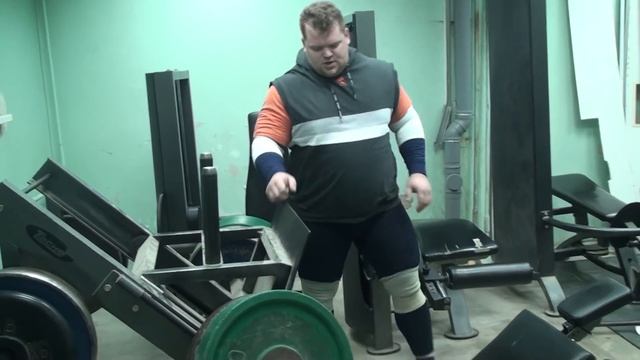 Жим ногами в суперсете с Разгибанием ног смотреть онлайн