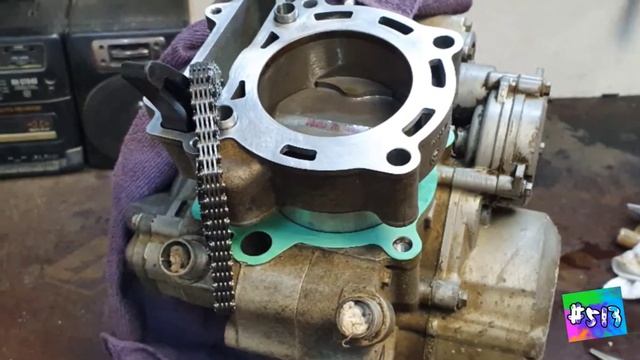 Замена поршня, цепи ГРМ, маслосъемных колпачков | KTM EXCF250 '12 (перезалив) смотреть онлайн