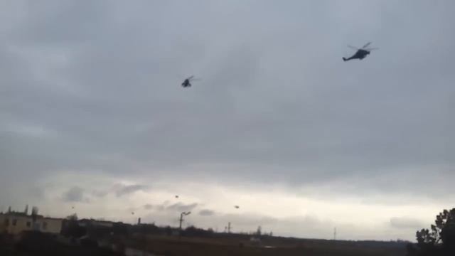 Russian military helicopter in Crimea [Red Alert 2 remix] смотреть онлайн