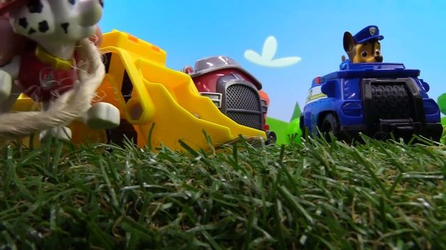 Видео с игрушками. Щенячий Патруль помогает животным. смотреть онлайн