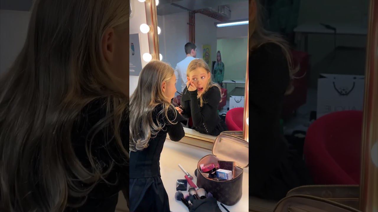 Мирослава делает макияж на выступление ! смотреть онлайн