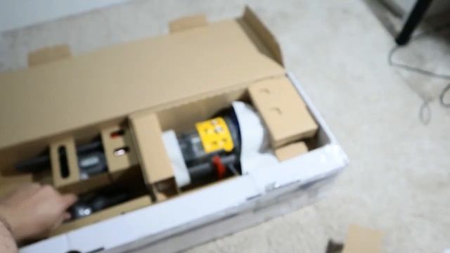 Обзор Dyson Cyclone V10 animal!!!!! Супер пылесос смотреть онлайн