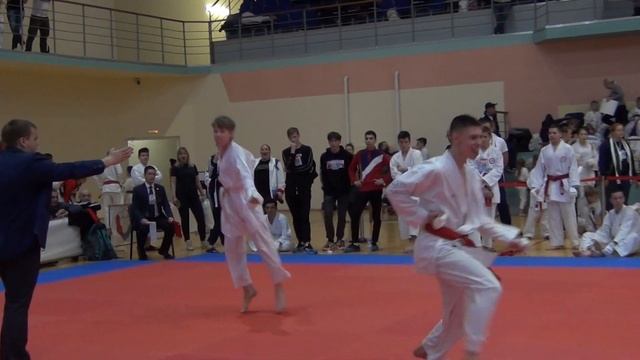 Хомутинников Артём. Иппон. 2й бой смотреть онлайн