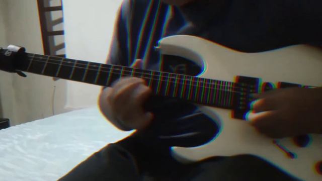 SURVIVOR смотреть онлайн