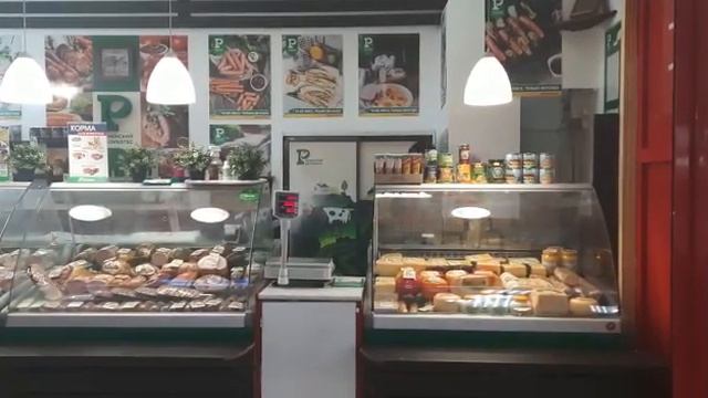 Нашей Зое работать праздник не мешает!???