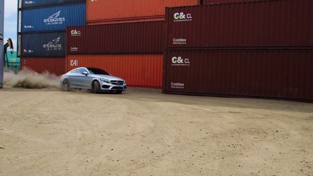 Parkour vs RC Car vs C-Class Coupe - The Ultimate Race! смотреть онлайн