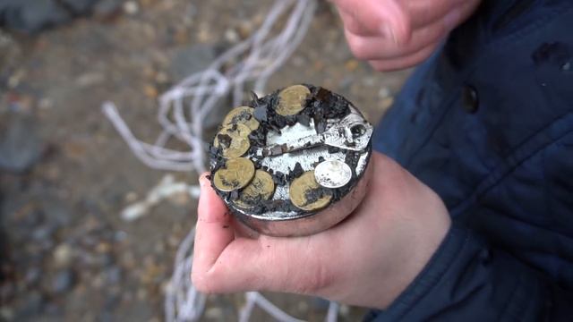 Поднял iPhone со дна с помощью монстр магнита смотреть онлайн