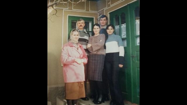 Хорошая идея,как поздравить маму находясь вдалеке!!!И при условиях карантина!!!Моя мама лучшая на с смотреть онлайн
