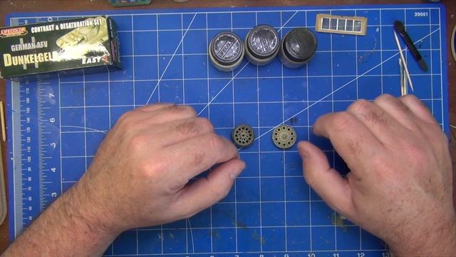 Academy 1:35 T-34/76 747 Build Blog 1 смотреть онлайн