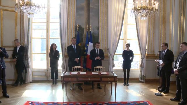 STIRIPESURSE.RO Primirea președintelui Klaus Iohannis la Palatul Elysees смотреть онлайн