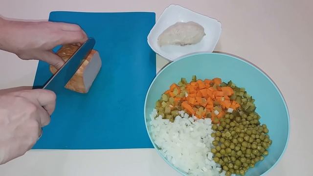 Салат Оливье, вкусный домашний рецепт / Салат Олів’є / Olivier Salad
