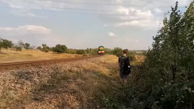 Пригородный поезд с сообщением Иловайск-Дебальцево. смотреть онлайн
