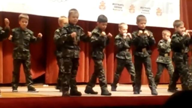 Кадеты на  Кунг-фу