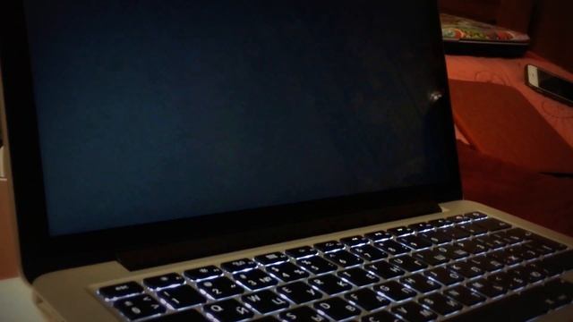 Распаковка Apple Macbook Pro 13 2015 смотреть онлайн
