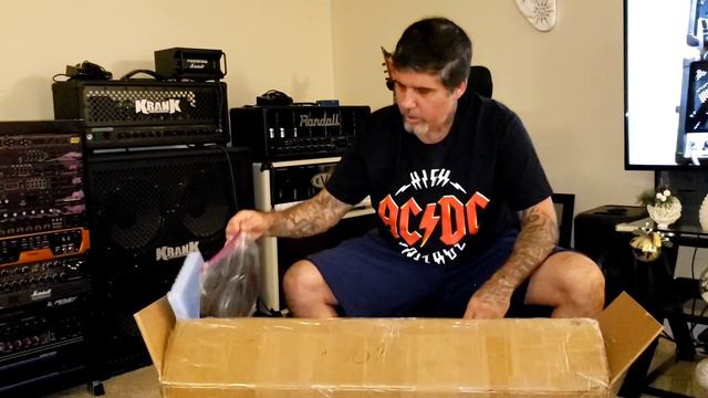 EVH 5150iiis EL34 Stealth amp unboxing #evh5150iii #evh5150 #evh #kinghubie68 #oyeahgottaloveit смотреть онлайн