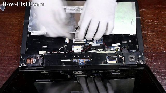 How to replace keyboard on eMachines E727, E725 laptop смотреть онлайн