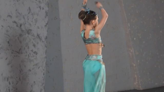 Танец с колокольчиками ● «Бахчисарайский фонтан» ● Алиса Калмыкова ● «Классы Большого» ● 19.12.202 смотреть онлайн