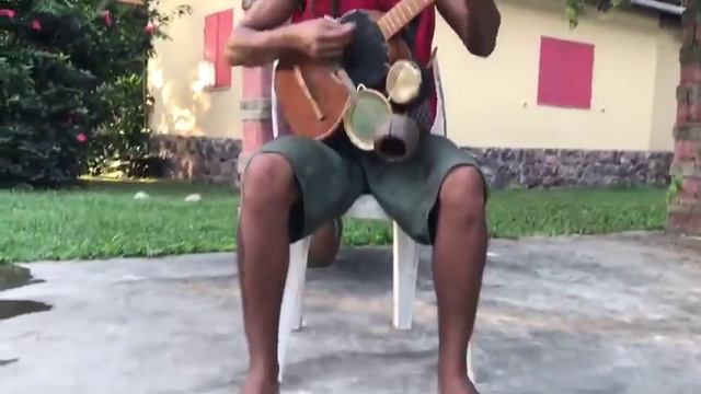 Reggae One Man Band sings Bob Marley's hits смотреть онлайн