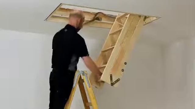 Монтаж чердачной лестница ClickFix 76