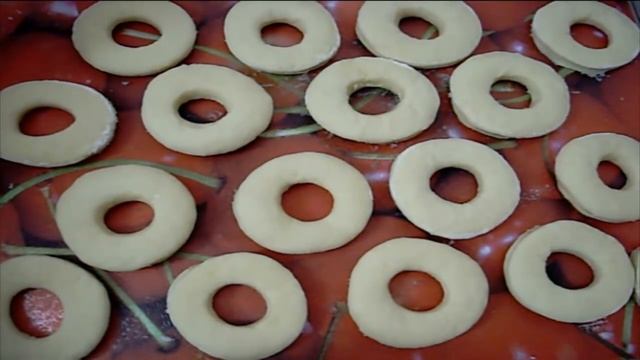 Американские пончики Donuts с глазурью смотреть онлайн