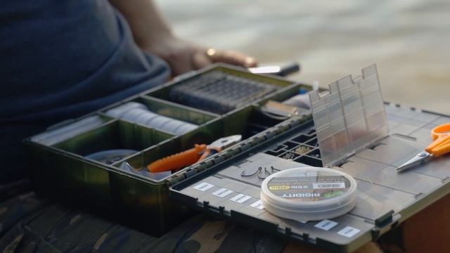 Probabil cea mai versatila valigeta pentru accesorii de pescuit - Noua valigeta Fox Tackle Box смотреть онлайн