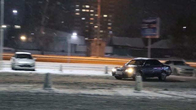 ДРИФТУЮТ ВСЕ! ПЕРВЫЙ СНЕГ СЕЗОН 2020, И ЖИГУЛИ И МАРКИ И КРЕСТЫ И ПЕРЕДНЕПРИВОДНЫЕ смотреть онлайн