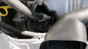 Ниссан Ноут. Как снять решётку радиатора.