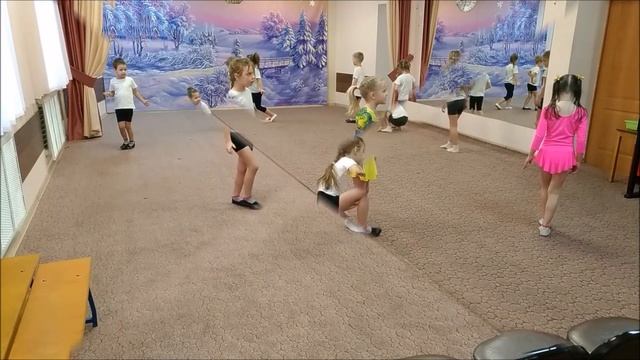 Веселая разминка | группа 5+ смотреть онлайн